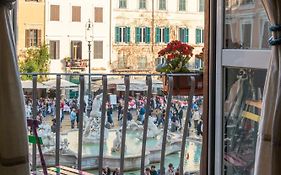 Navona Charming Balcony
